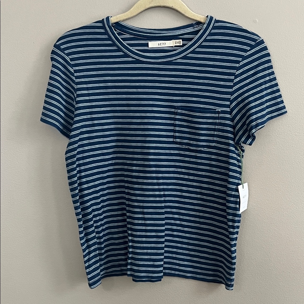 AE77 navy and white crew neck striped t shirt size XS new